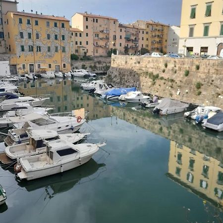 Casa Di Federica Camera Con Bagno Privato Esterno ลีวอร์โน ภายนอก รูปภาพ